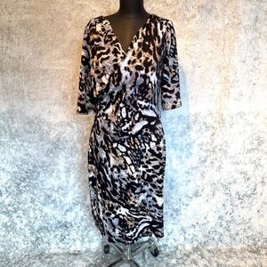 🪩 Sandra Darren Animal Print Wrap Dress Size 12